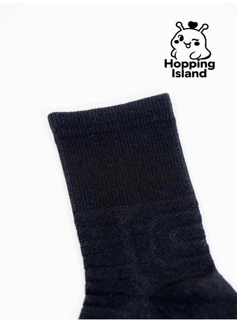 Hopping Island SOC Black Basketball Crew Socks - Image 3